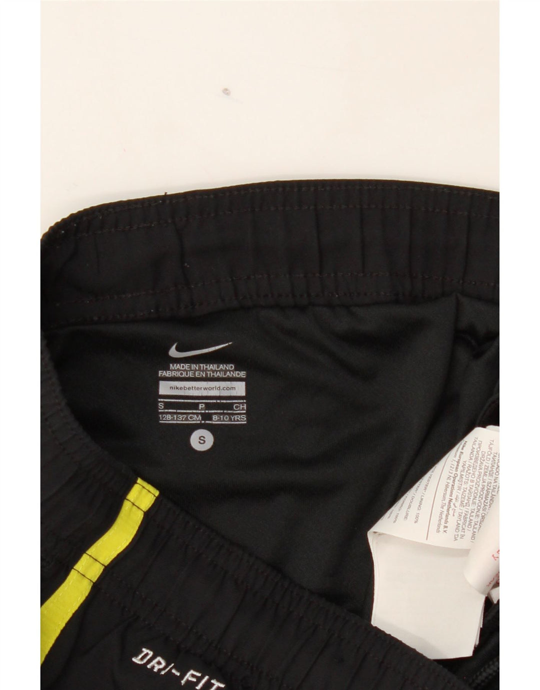 NIKE Boys Barcelona Sport Shorts 8-9 Years Small Black Polyester Vintage Nike and Second-Hand Nike from Messina Hembry 