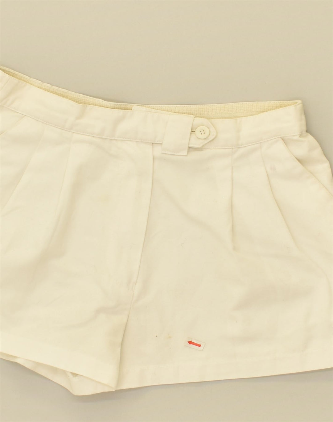 BELFE Womens Chino Shorts UK 14 Medium W28 White | Vintage Belfe | Thrift | Second-Hand Belfe | Used Clothing | Messina Hembry 