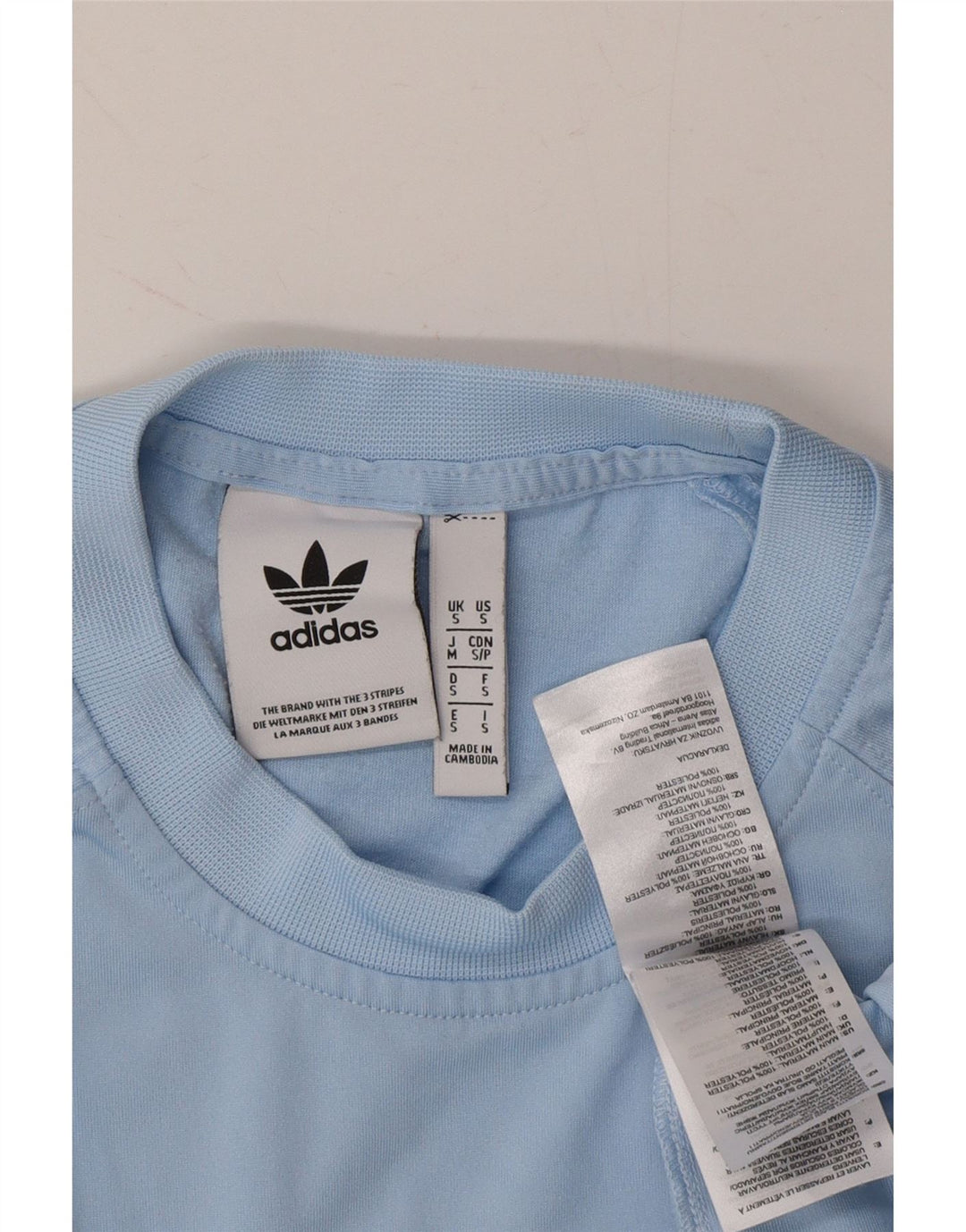 ADIDAS Mens Graphic T-Shirt Top Small Blue Colourblock Polyester Vintage Adidas and Second-Hand Adidas from Messina Hembry 
