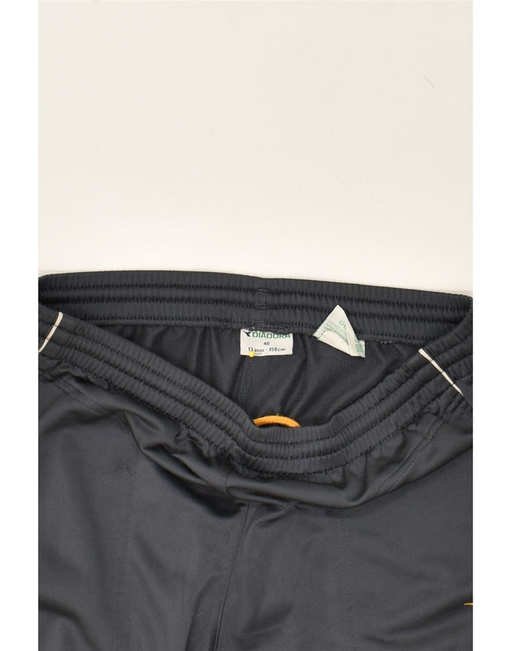 DIADORA Boys Tracksuit Trousers 12-13 Years Grey Polyester | Vintage Diadora | Thrift | Second-Hand Diadora | Used Clothing | Messina Hembry 