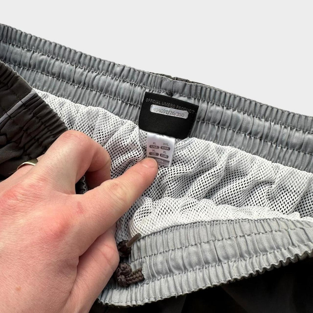 Vintage Umbro track pants - XL