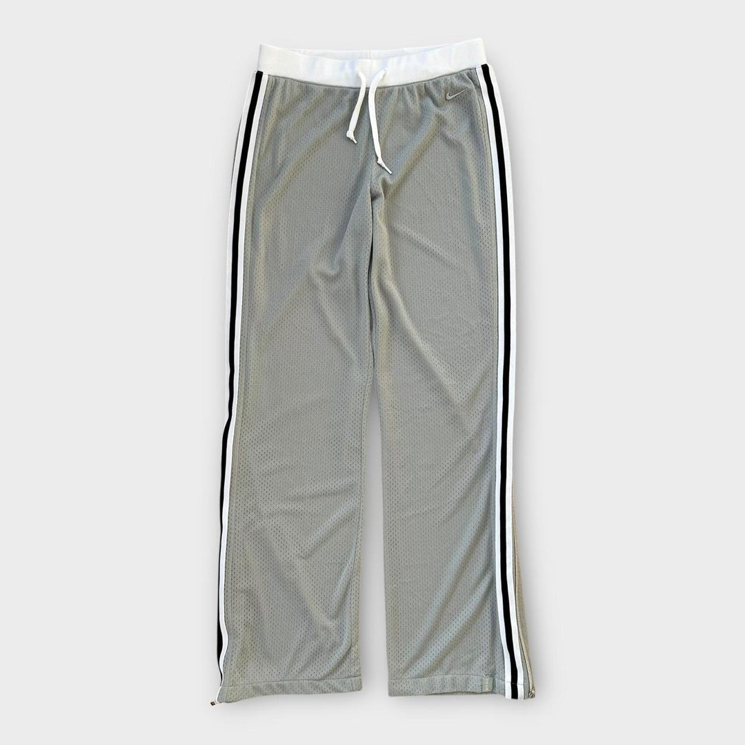 Y2K baggy Nike track pants - women’s medium (elasticated with drawstring)