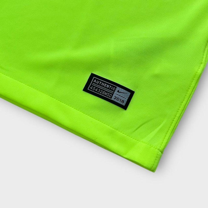 Barcelona football shirt - XL