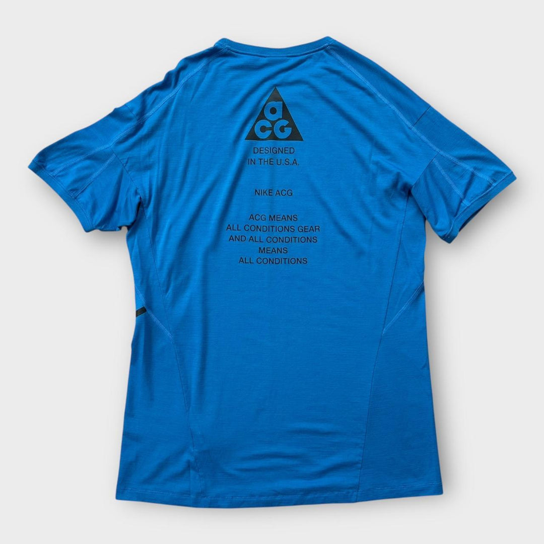 Nike ACG tee - large
