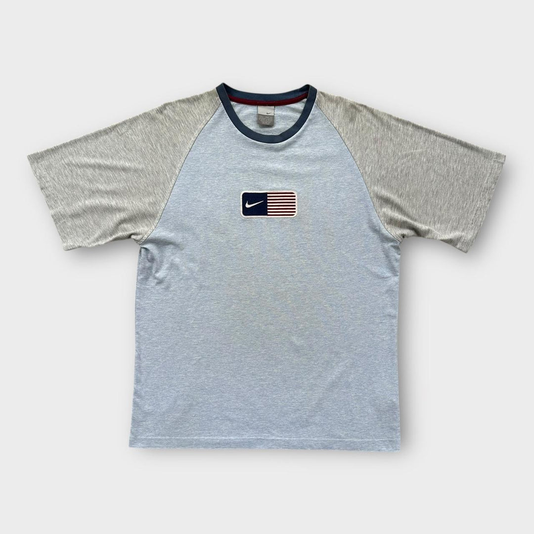 Y2K Nike USA flag tee - large (fits like an XL)