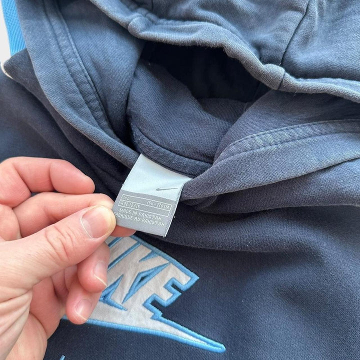 Vintage Nike Hoodie - XL kids (fits like a medium)