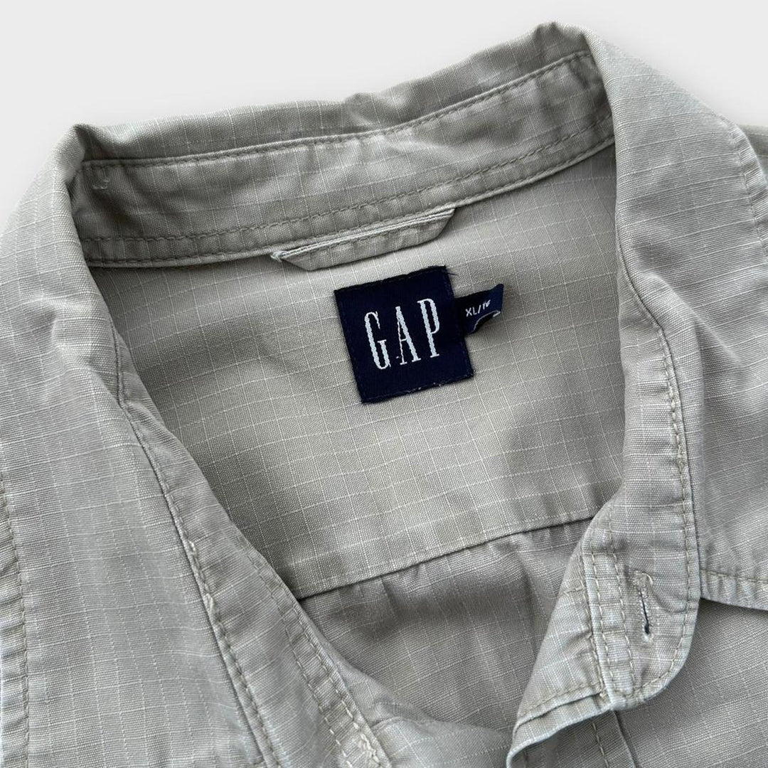 Vintage Gap shirt - XL (fits like an XXL)