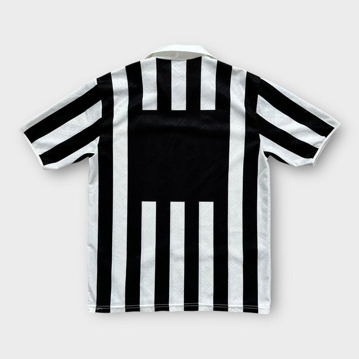 Vintage Juventus football shirt - XL