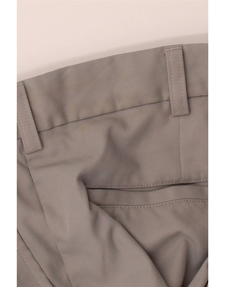 IZOD Mens Golf Slim Fit Chino Trousers W33 L32 Grey Polyester Vintage Izod and Second-Hand Izod from Messina Hembry 