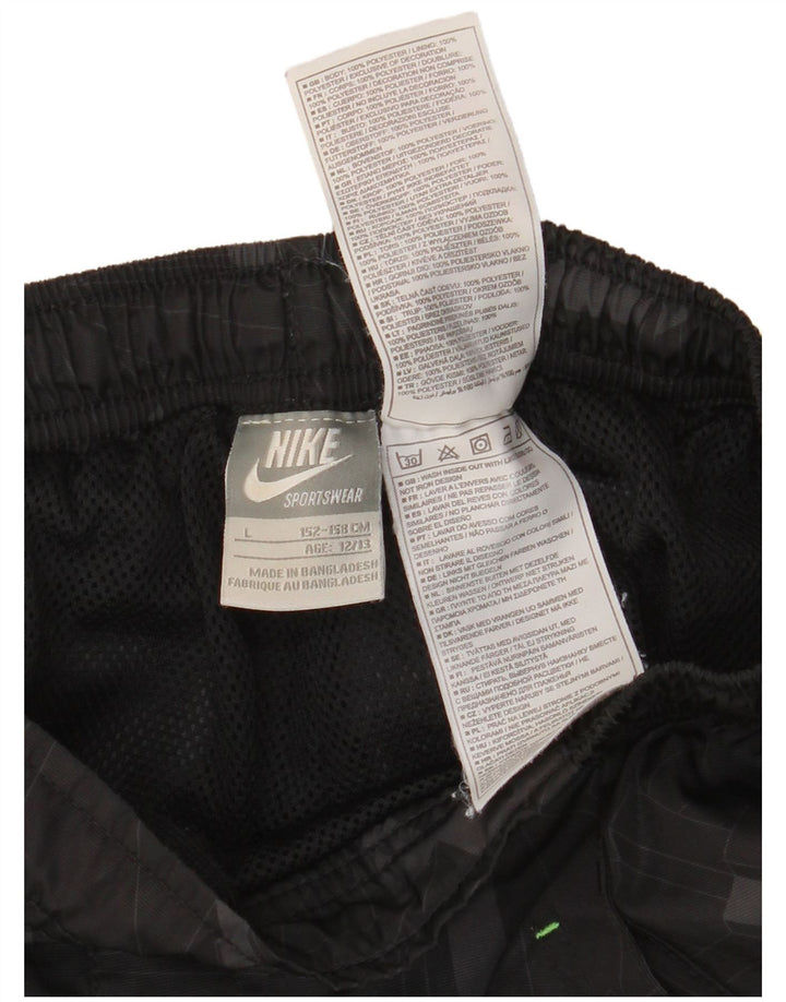 NIKE Boys Sport Shorts 12-13 Years Large Black Geometric Polyester
