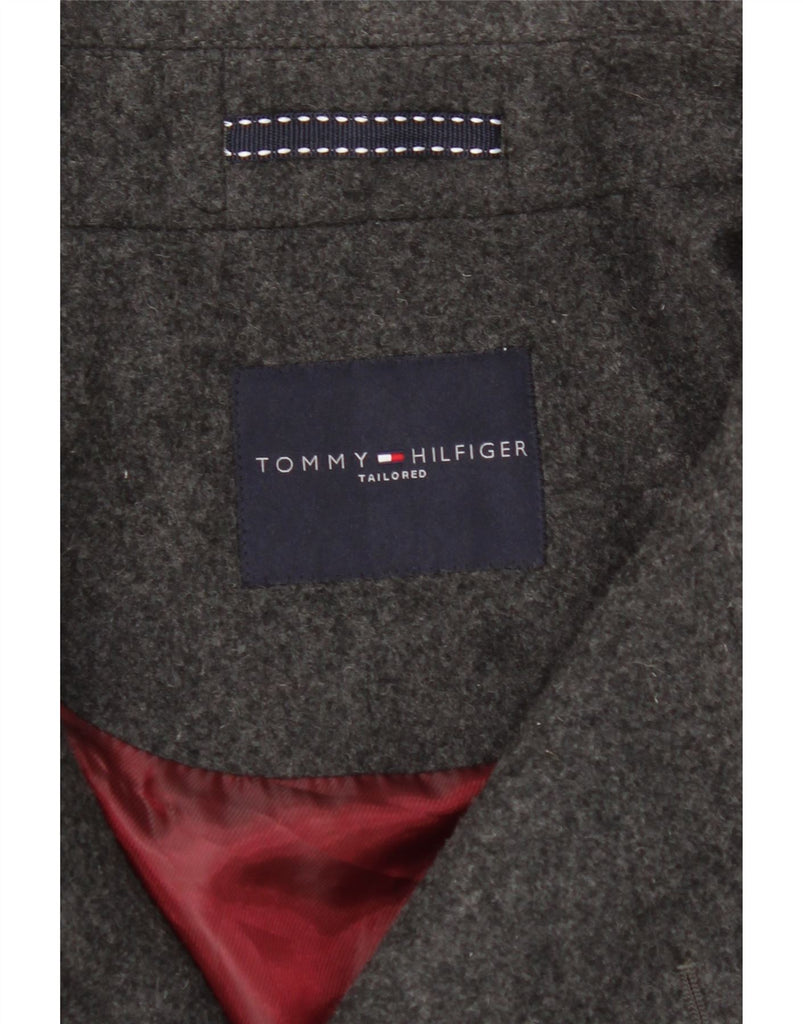 TOMMY HILFIGER Mens Overcoat UK 40 Large Grey Vintage Tommy Hilfiger and Second-Hand Tommy Hilfiger from Messina Hembry 