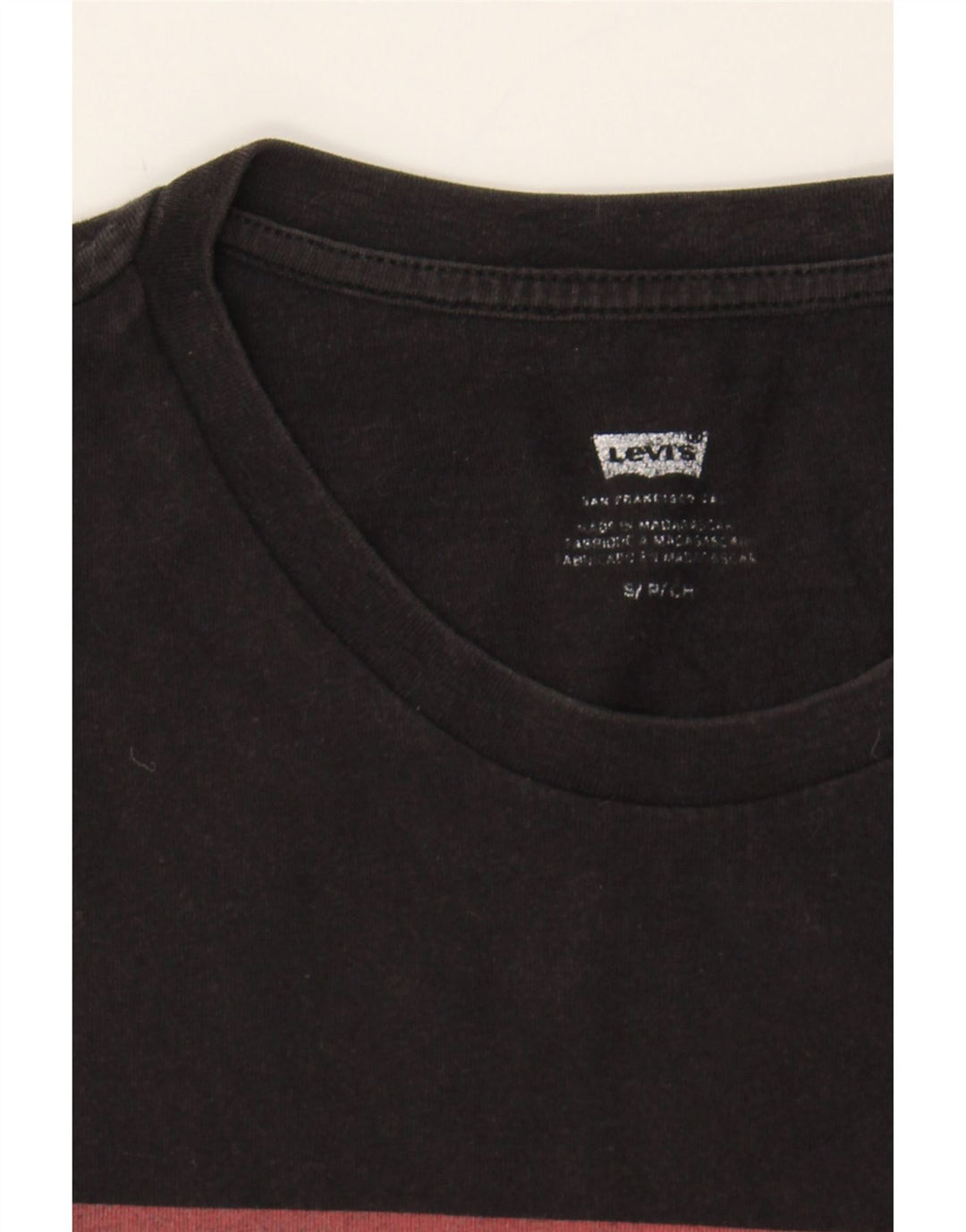 LEVI'S Mens Graphic T-Shirt Top Small Black Cotton Vintage Levi's and Second-Hand Levi's from Messina Hembry 